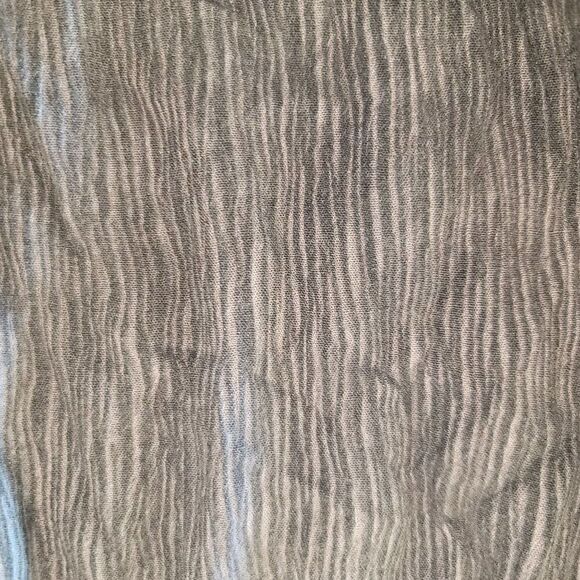 Soft Surroundings Top Tunic Crinkle Gauze Cowl Asymmetrical Tab Sleeve Gray M - Picture 6 of 17